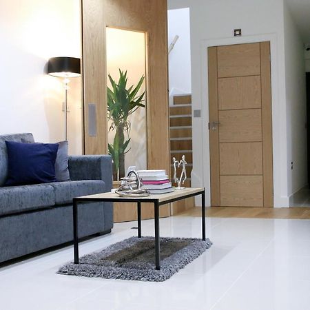 Lovely Studio Apartment With Access For Wheel-Chairs In Sydenham London Ngoại thất bức ảnh