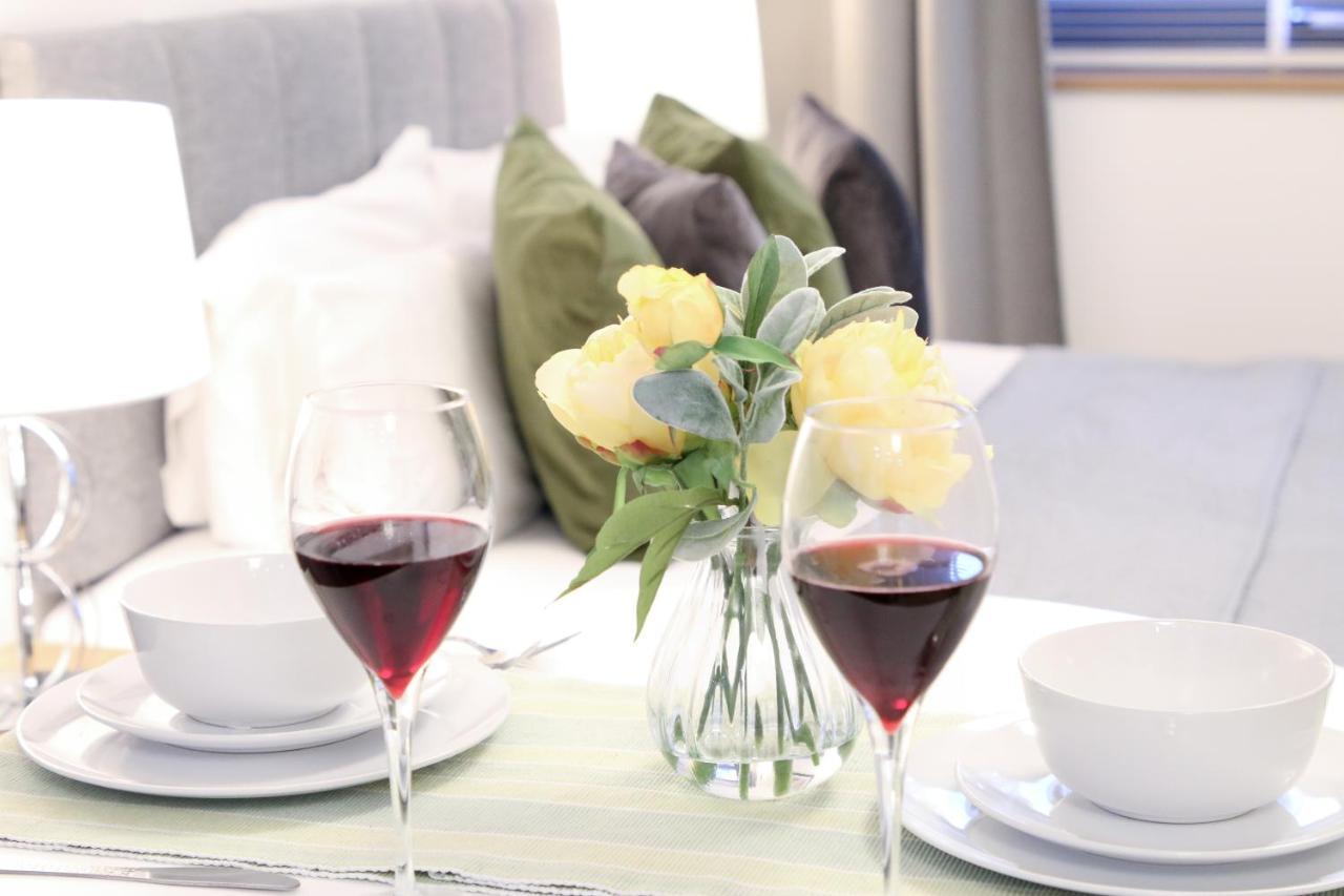 Lovely Studio Apartment With Access For Wheel-Chairs In Sydenham London Ngoại thất bức ảnh
